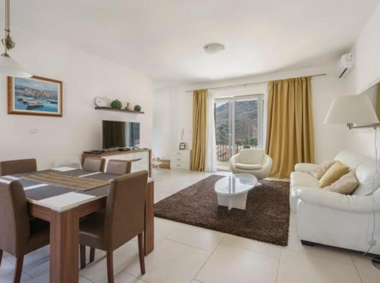 Lavender Bay Apartment C21 Donji Morinj Ngoại thất bức ảnh